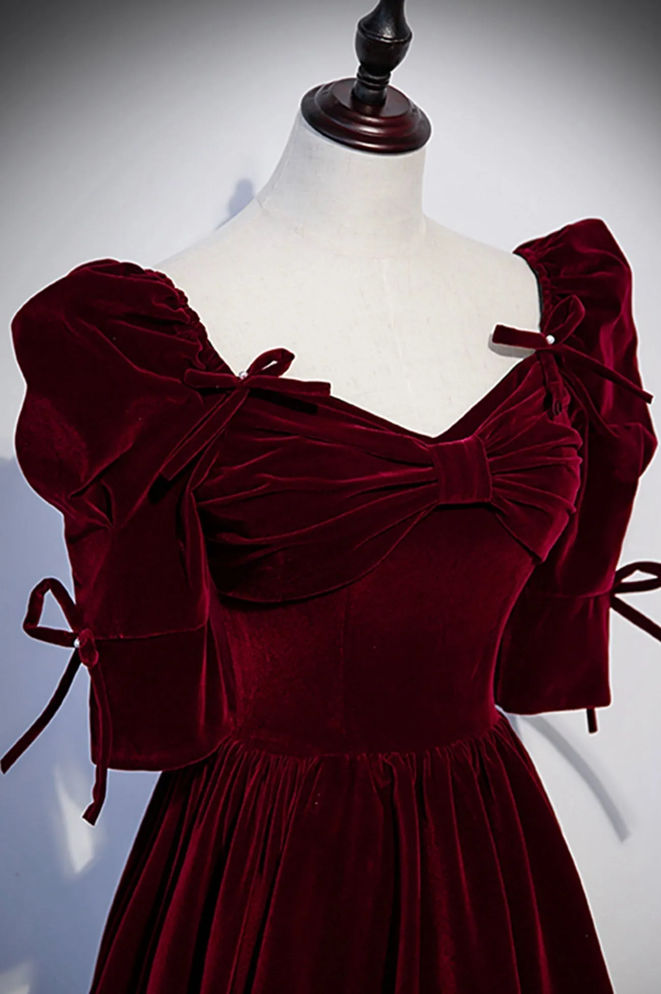 Burgundy Velvet Long Prom Dresses A-Line Short Sleeve Evening Dresses