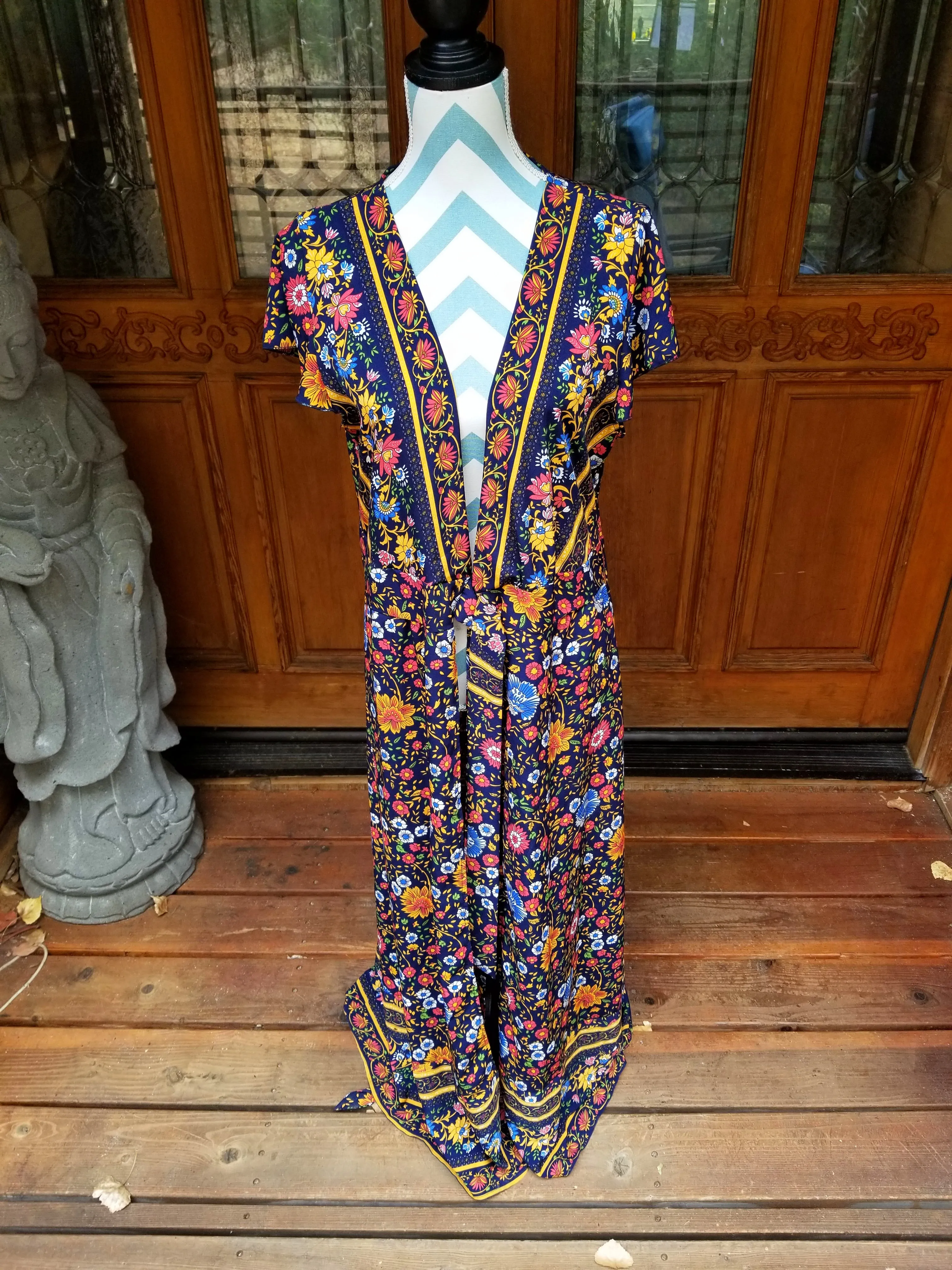 MAXI FLORAL DUSTER WRAP SIZE LARGE