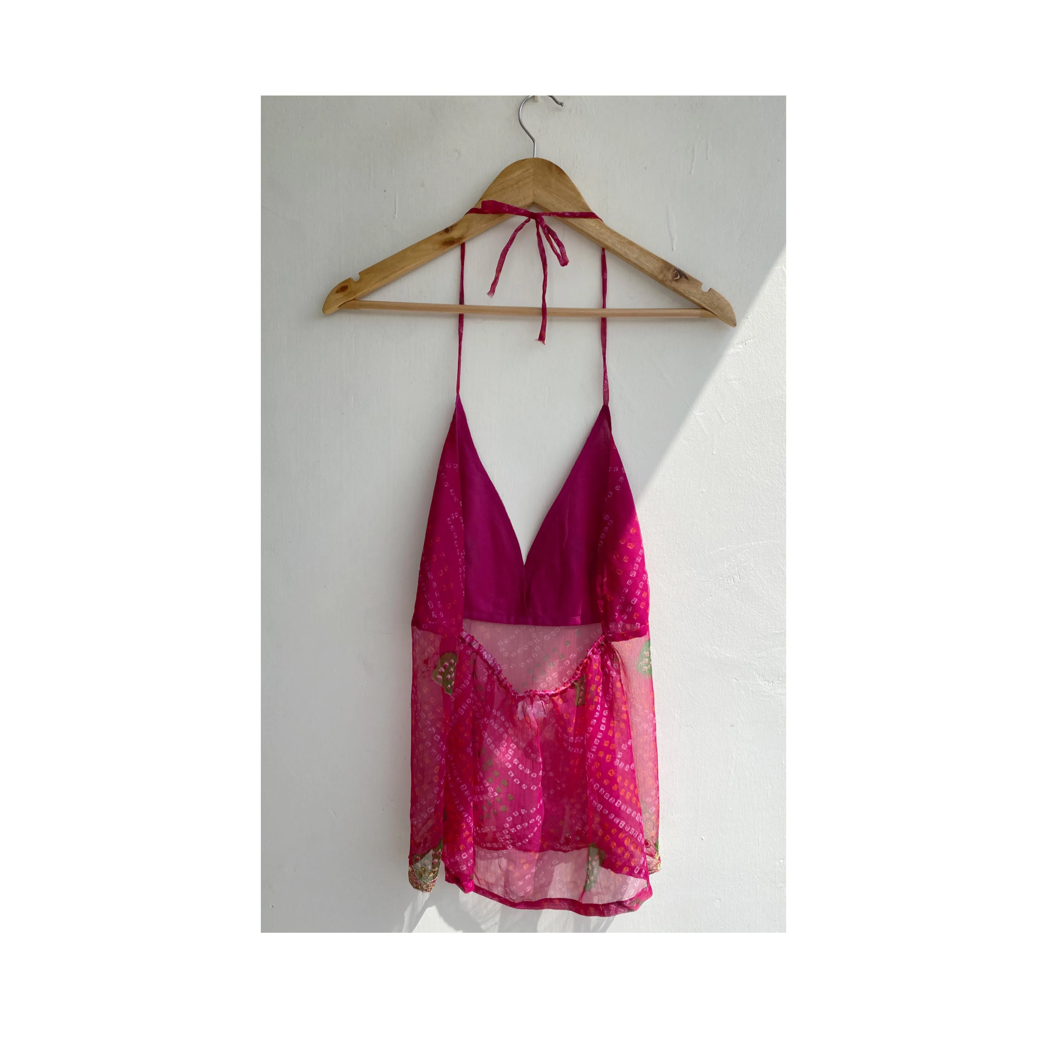 Pink bandhani with border