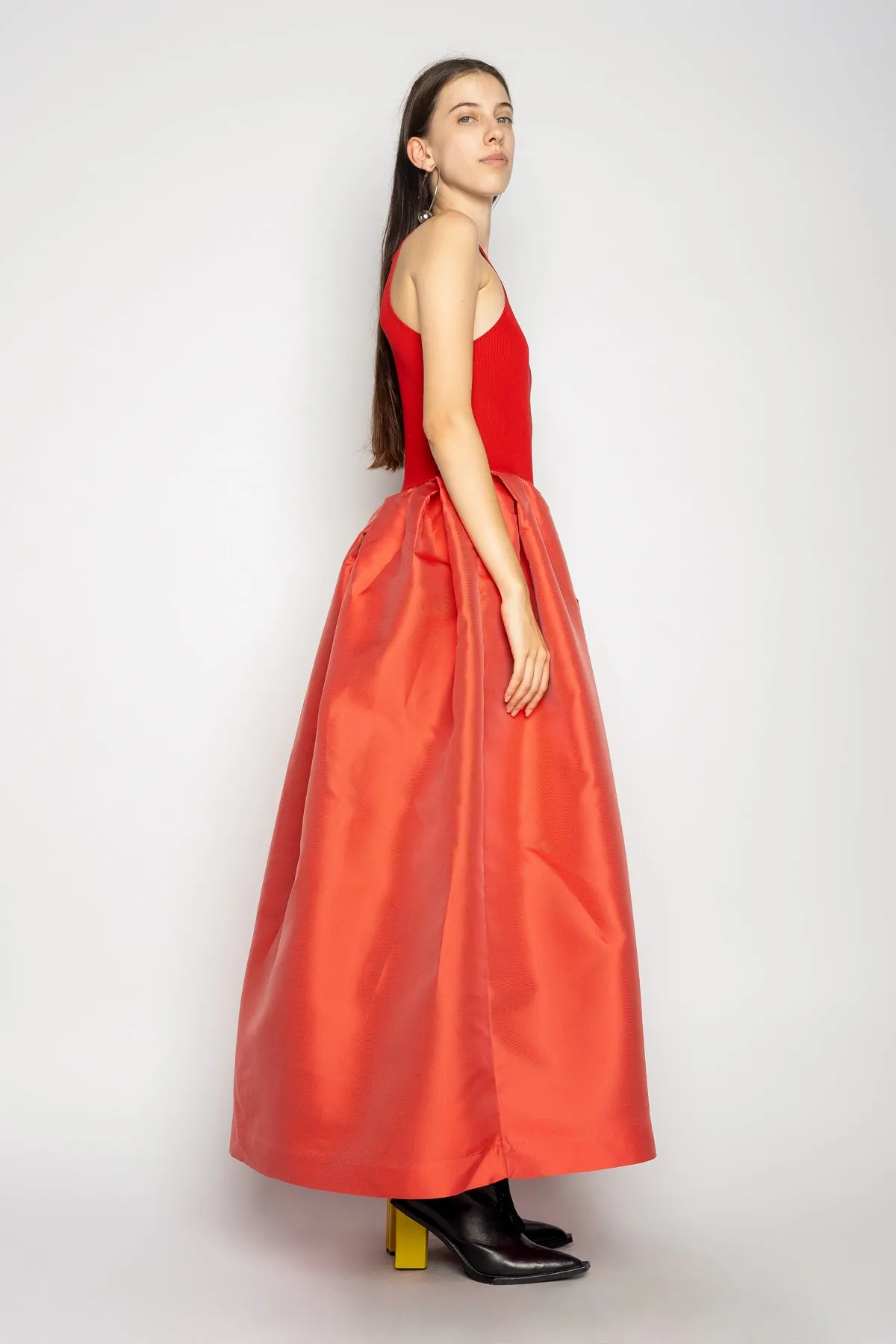 RED DRESS WITH TANK TOP SCOOPED