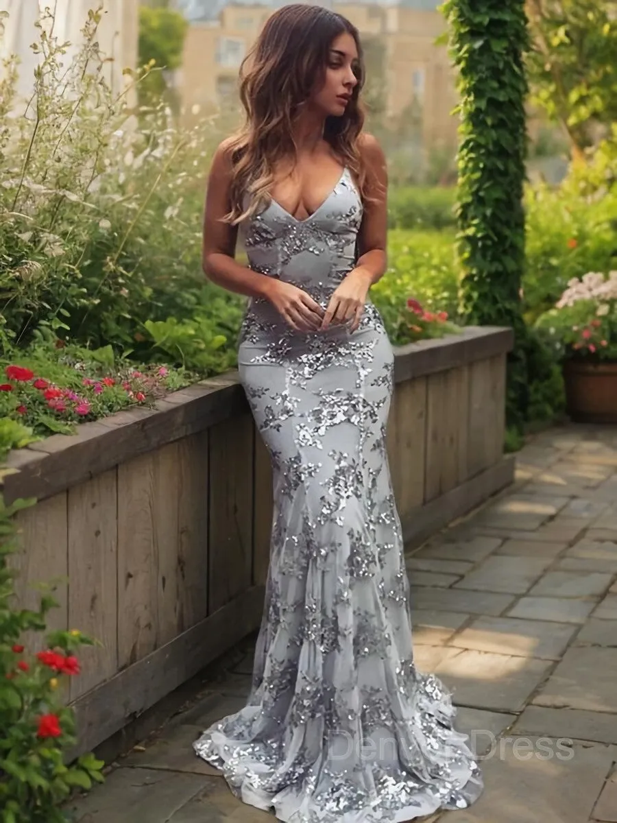 Sheath V-neck Sweep Train Prom Dresses With Appliques Lace